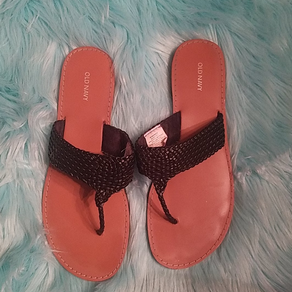 Black thong sandals